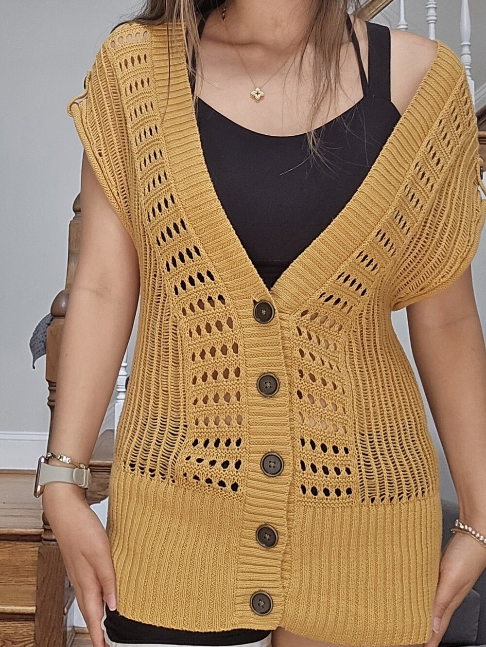 MUDD Cardigan Mustard Sleeveless Button-Down Cable Knit 100% Cotton Size Medium